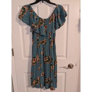 Women's floral dress. Lg